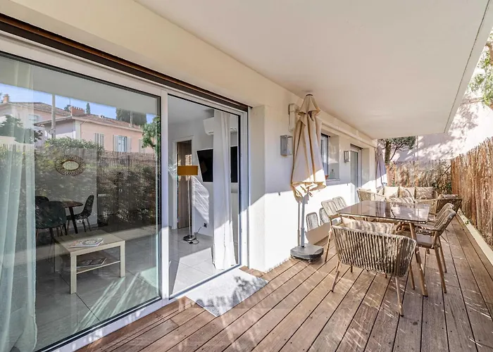 Charming In Residential Neighbourhood Apartman